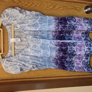 XL Liz wear ombre top. Drawstring front